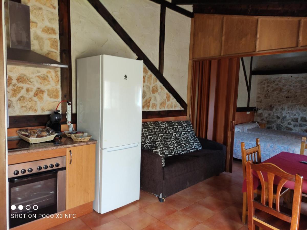 Apartamentos Turísticos los Abuelos Montemayor de Pililla Exterior foto