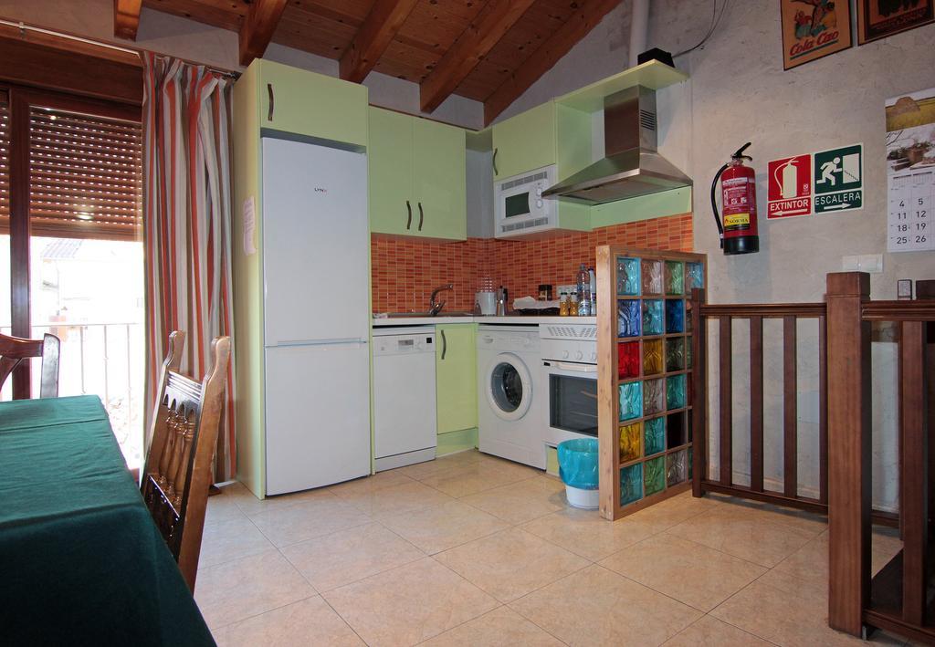 Apartamentos Turísticos los Abuelos Montemayor de Pililla Exterior foto